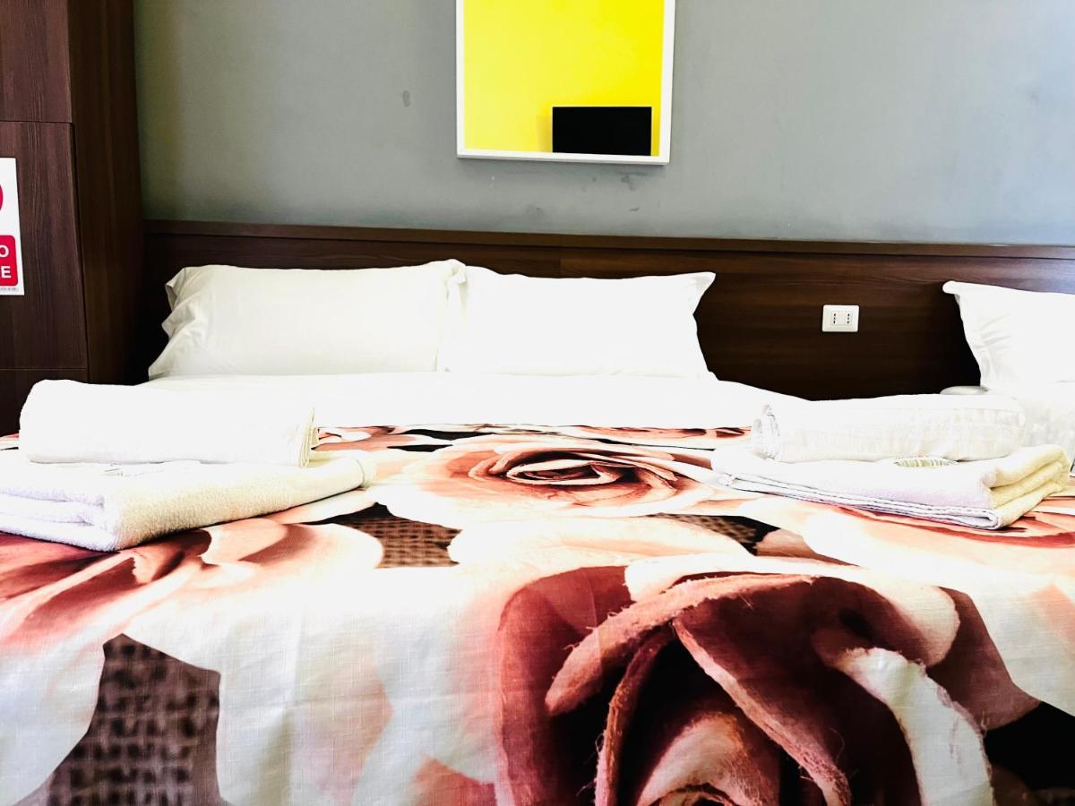 Holiday Rome Guesthouse מראה חיצוני תמונה