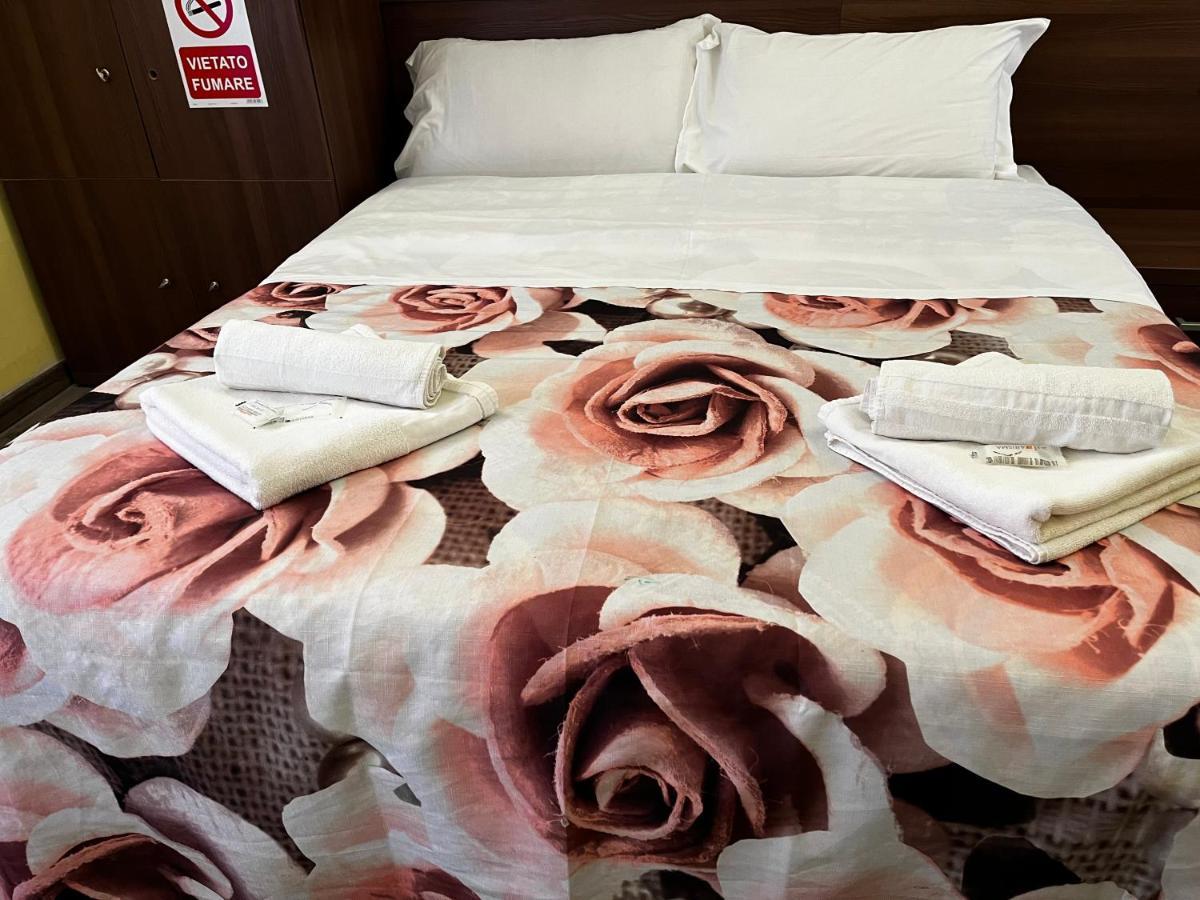 Holiday Rome Guesthouse מראה חיצוני תמונה